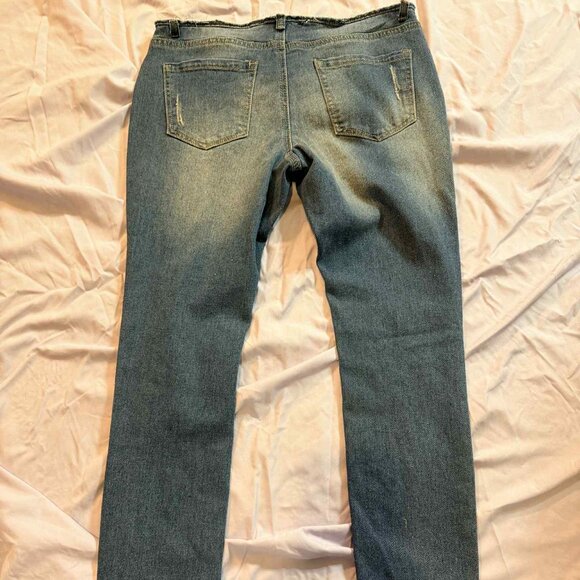 CUSTOM K Jordan Patch & Jewel Adorned Cropped Jeans, SIZE 6, VERY UNIQUE! - Picture 4 of 10